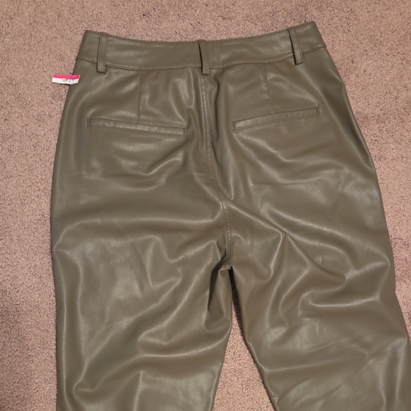 AG Adriano Goldschmied Olive Faux Leather Pants NWT - Picture 4 of 4